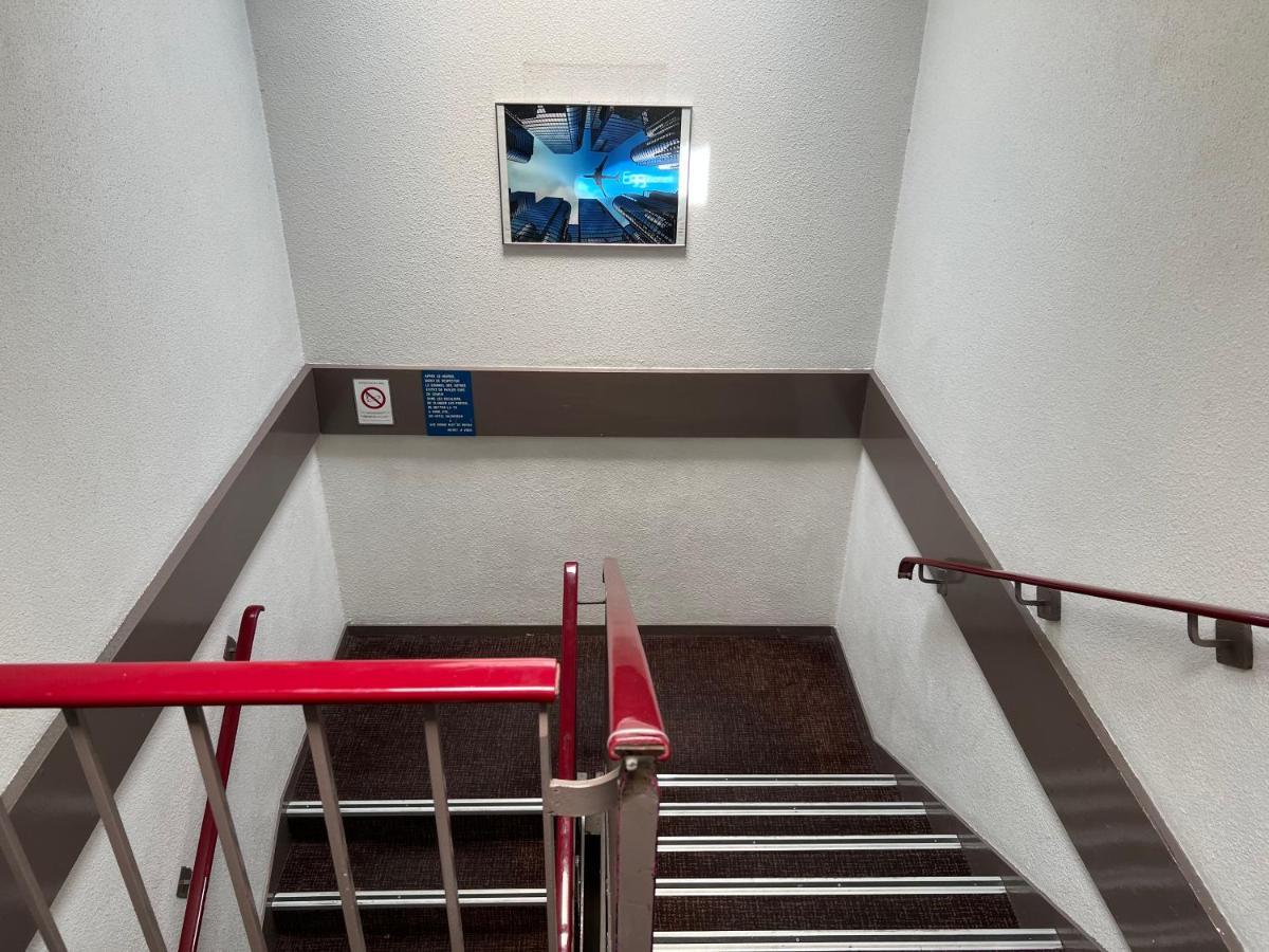 Egg Hotel Sarcelles